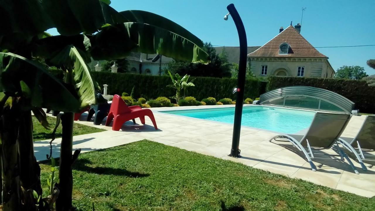 Le Domaine Des Papillons Hotel Beaujeu-Saint-Vallier-et-Pierrejux Exterior foto